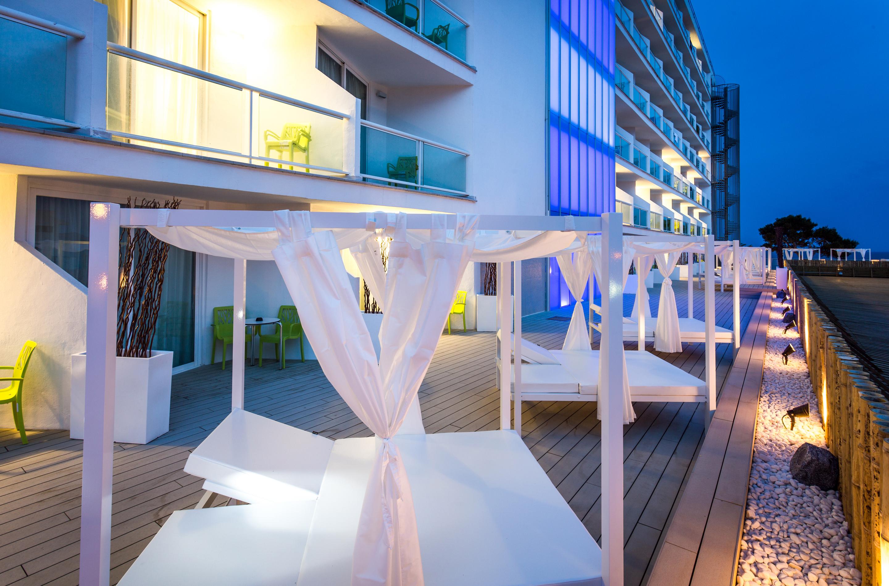 The Ibiza Twiins - 4* Sup Hotel Playa d'en Bossa Luaran gambar
