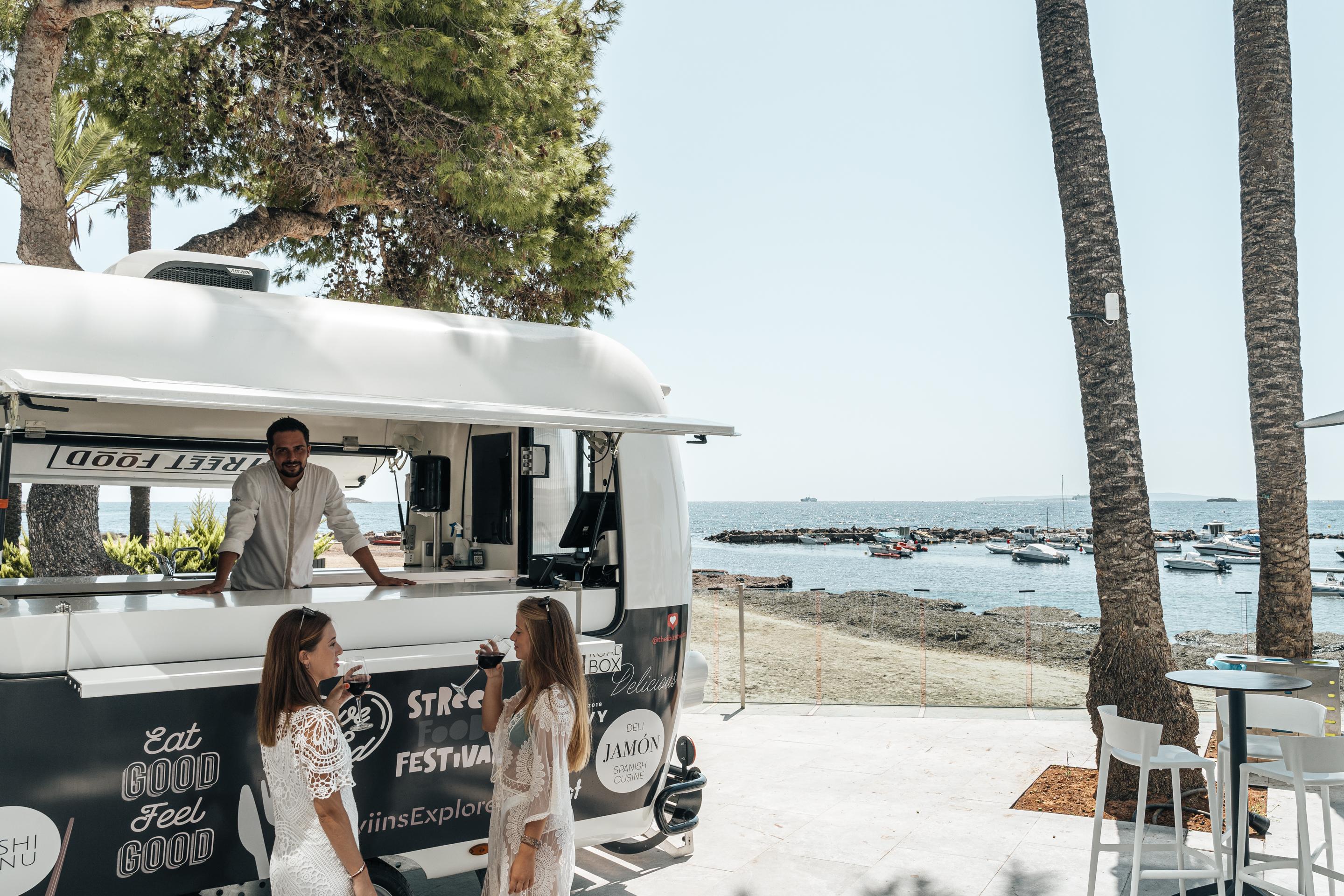 The Ibiza Twiins - 4* Sup Hotel Playa d'en Bossa Luaran gambar