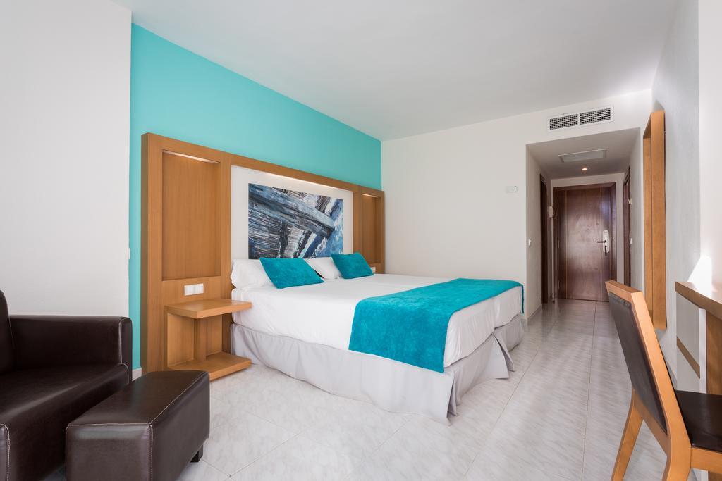 The Ibiza Twiins - 4* Sup Hotel Playa d'en Bossa Luaran gambar