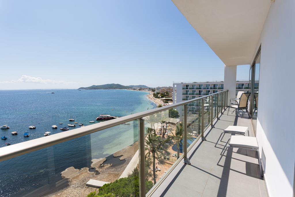 The Ibiza Twiins - 4* Sup Hotel Playa d'en Bossa Luaran gambar